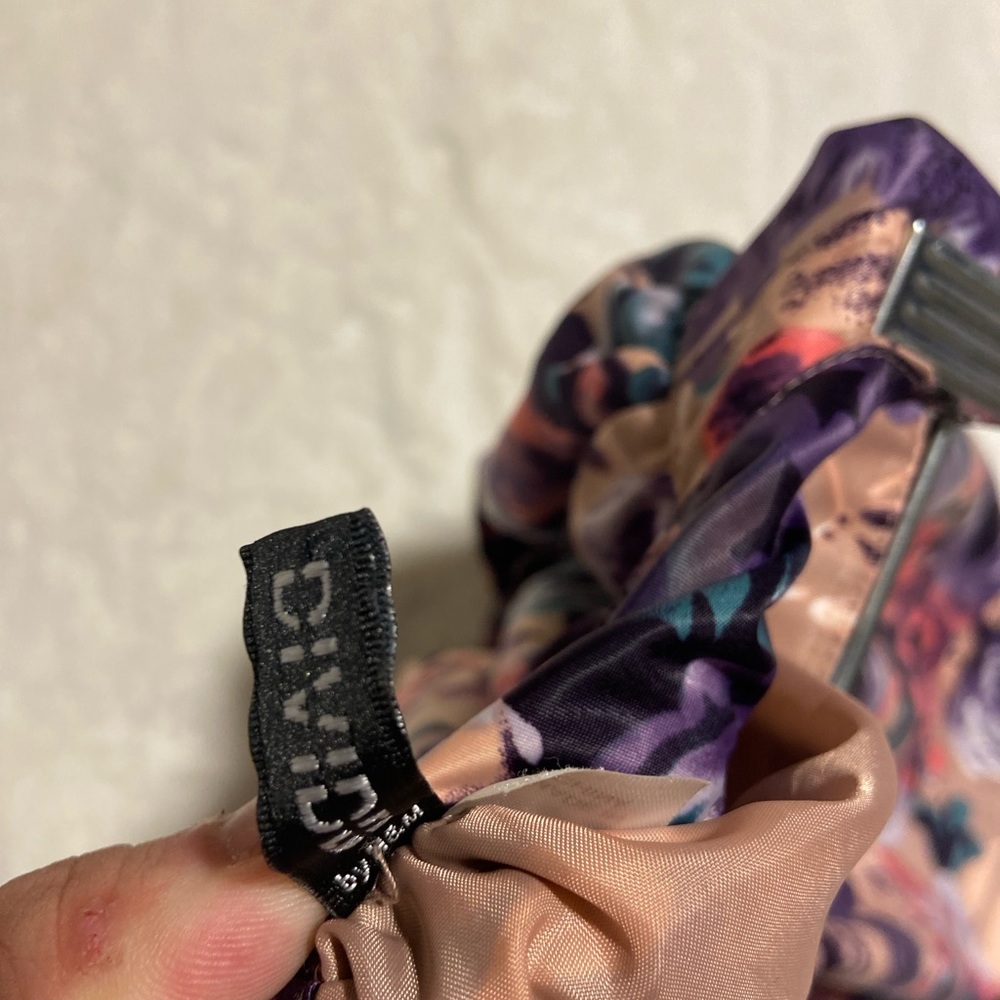 Mini skirt - Picture 2 of 3